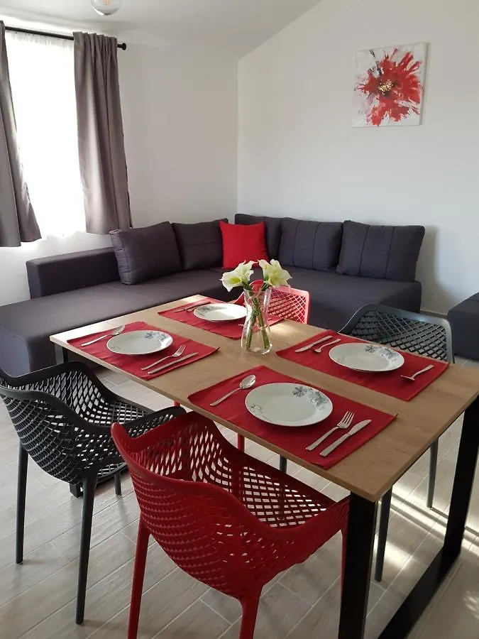 פונאנט Apartments Kiara