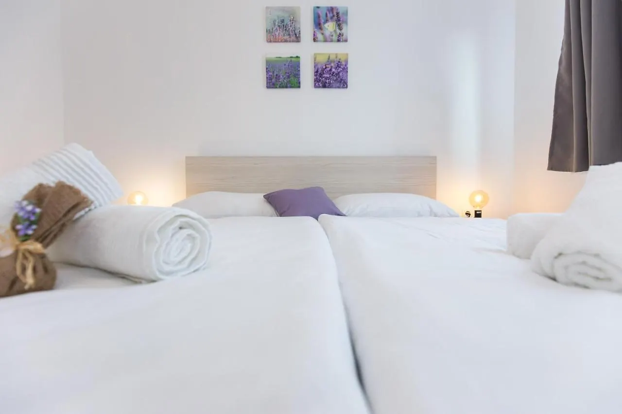 בית הארחה פונאנט Apartments Kiara