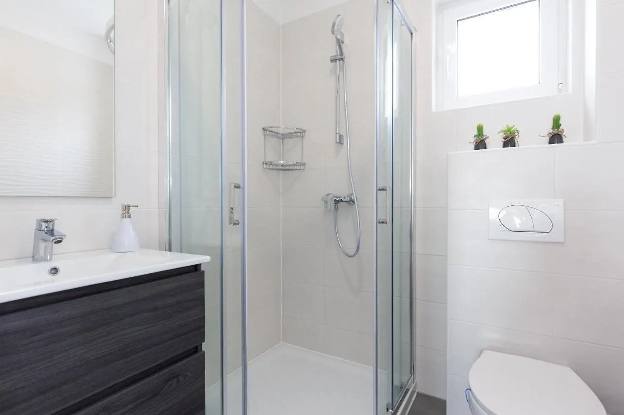 בית הארחה פונאנט Apartments Kiara