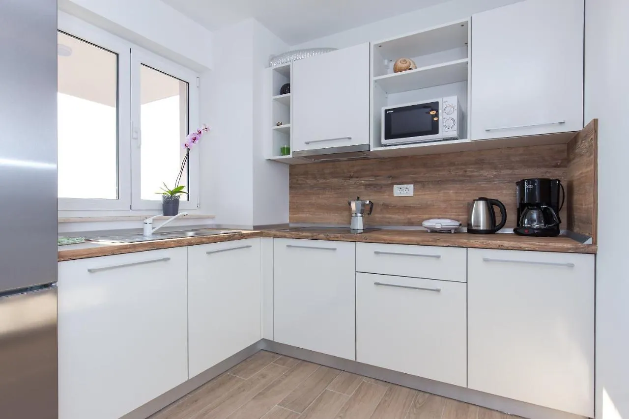 פונאנט Apartments Kiara קרואטיה